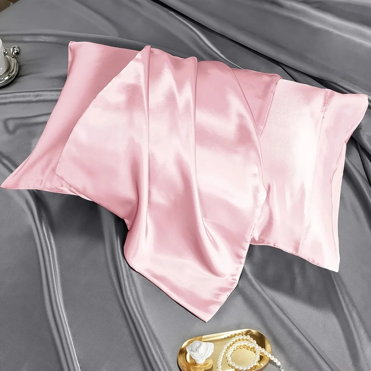 Coffret de nuit en satin